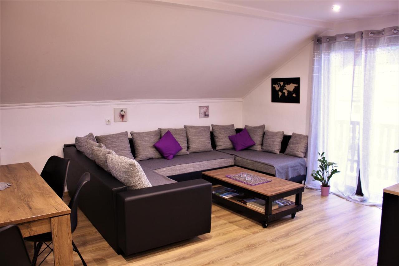 דירות פוז'ינה Apartman Patricia מראה חיצוני תמונה